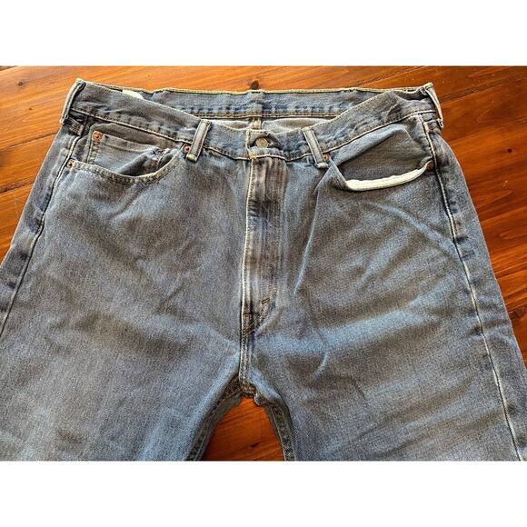 Levis 505 Regular Fit Jeans 38x32 Blue Light Wash, Distressed - Picture 9 of 9